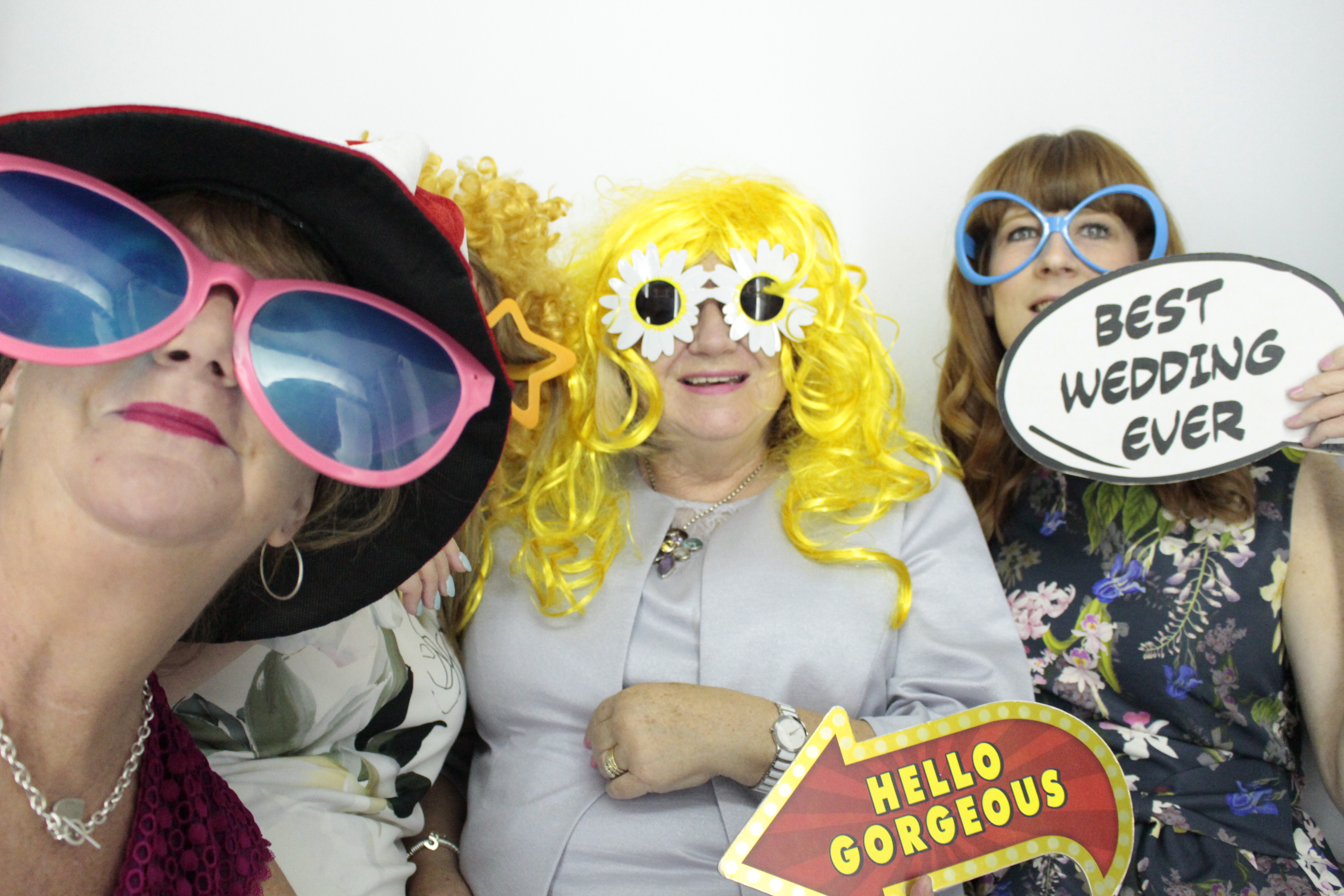 Louise & Dan's Big Day | View more photos from the event at gallery.myphotoboothexperience.co.uk/u/MyPhotoBoothExperienceLtd/Louise-Dans-Big-Day
